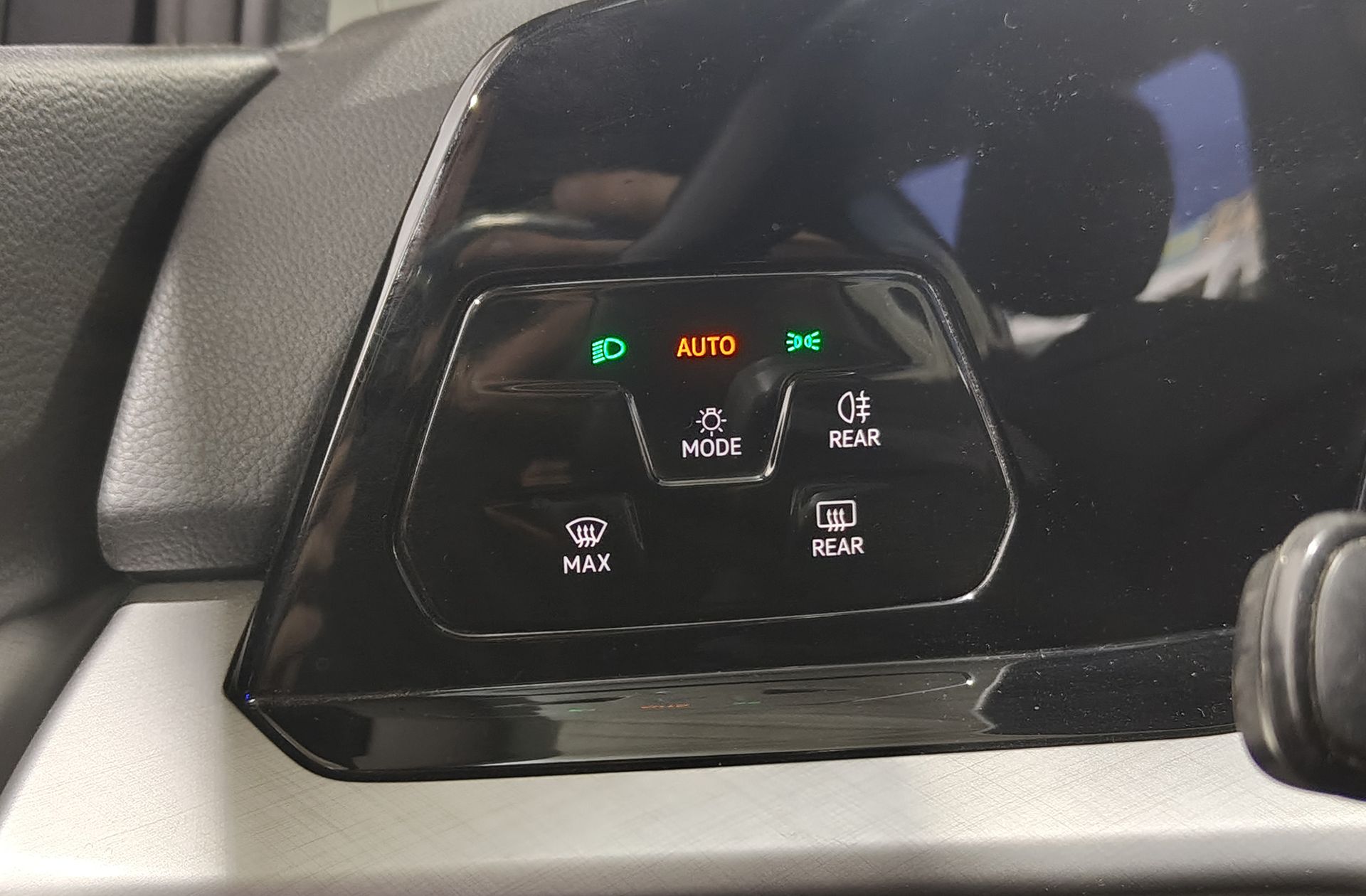 Volkswagen Golf Variant Life 2.0 TDI - foto 12