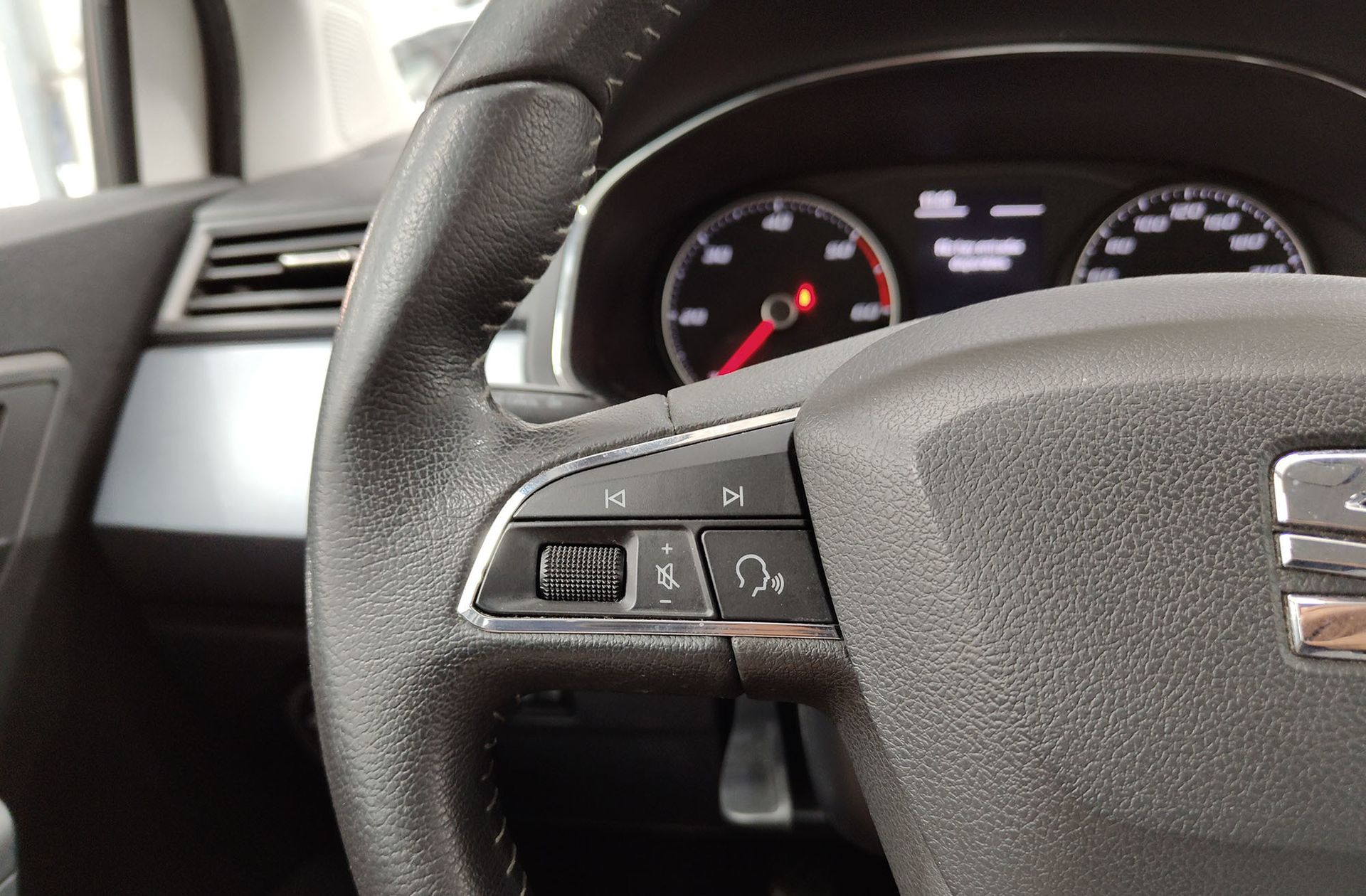 SEAT Arona 1.6 TDI Ecomotive Style - foto 26