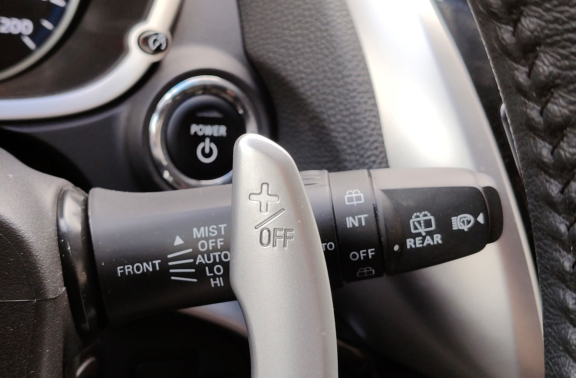 Mitsubishi Eclipse Cross 2.4 PHEV Kaiteki 4WD - foto 28