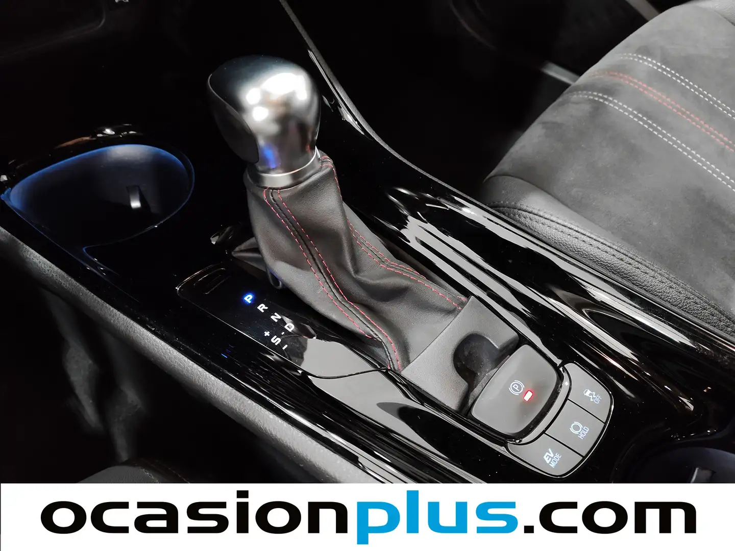 Foto Toyota C-HR Toyota C-HR 180H GR Sport (184 CV)