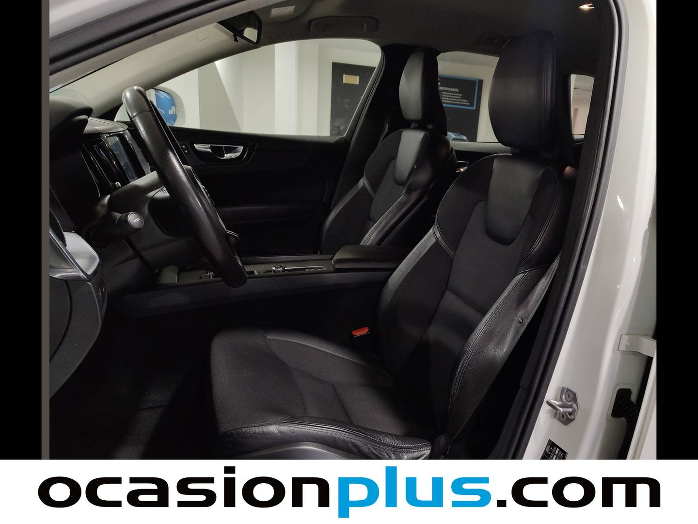 Foto asientos delanteros Volvo XC60 Volvo XC60 D3 Momentum (150 CV)