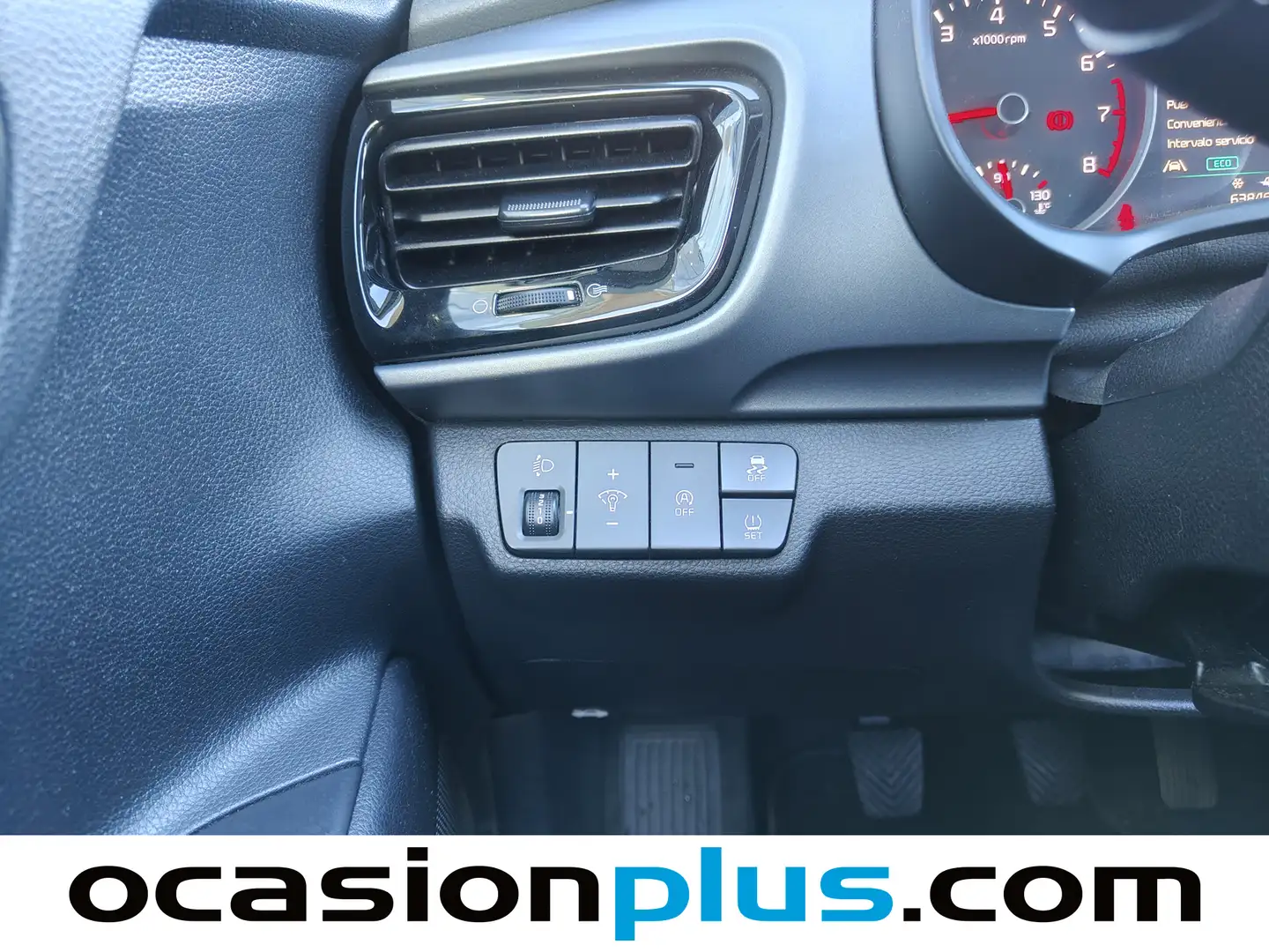 Foto KIA Stonic Kia Stonic 1.0 T-GDi MHEV Drive (100 CV)