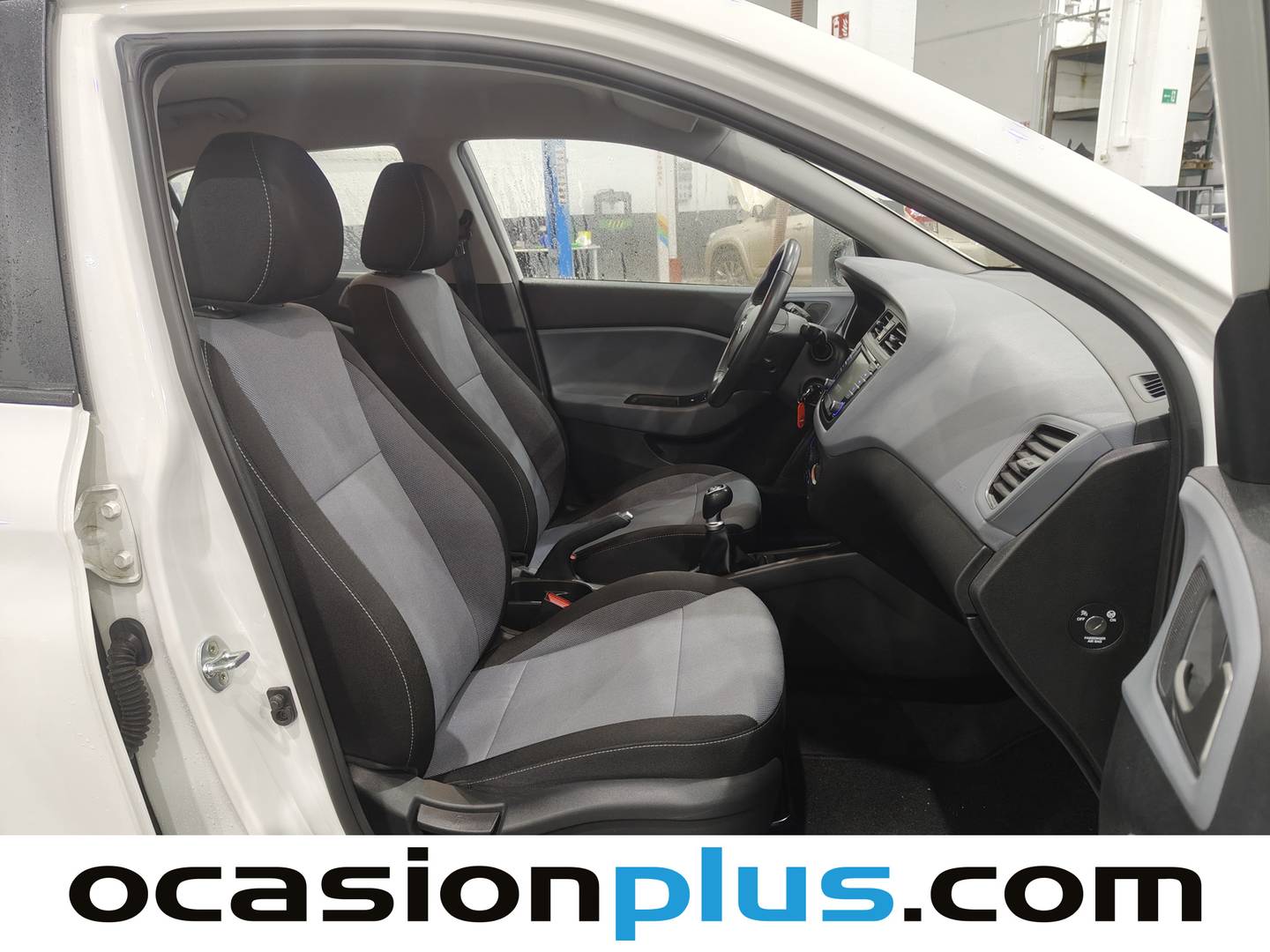 Hyundai i20 Hyundai i20 1.2 MPI Link (84 CV) al mejor precio