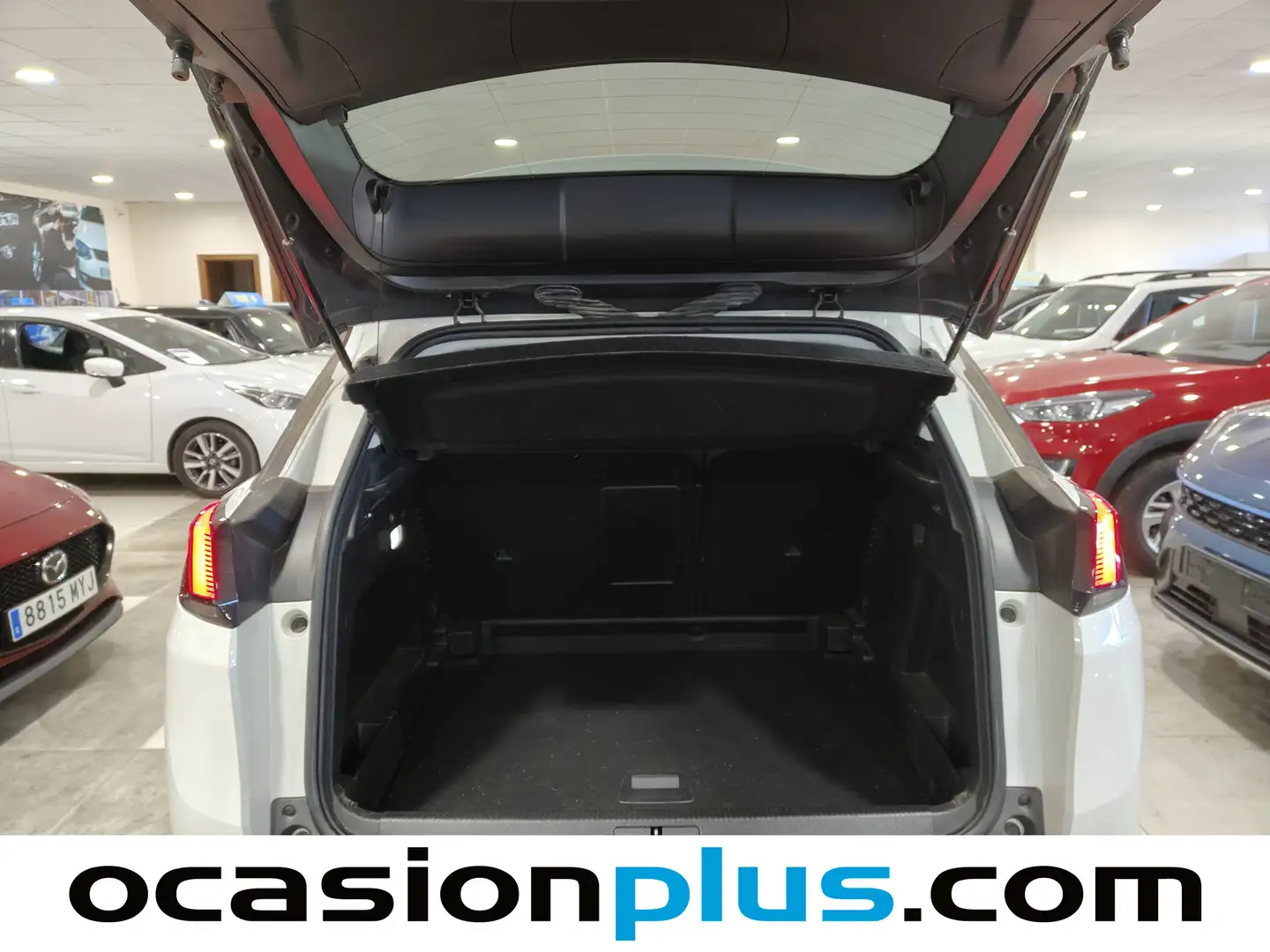 Foto Peugeot 3008 Peugeot 3008 PureTech 130 S&S Allure (130 CV)