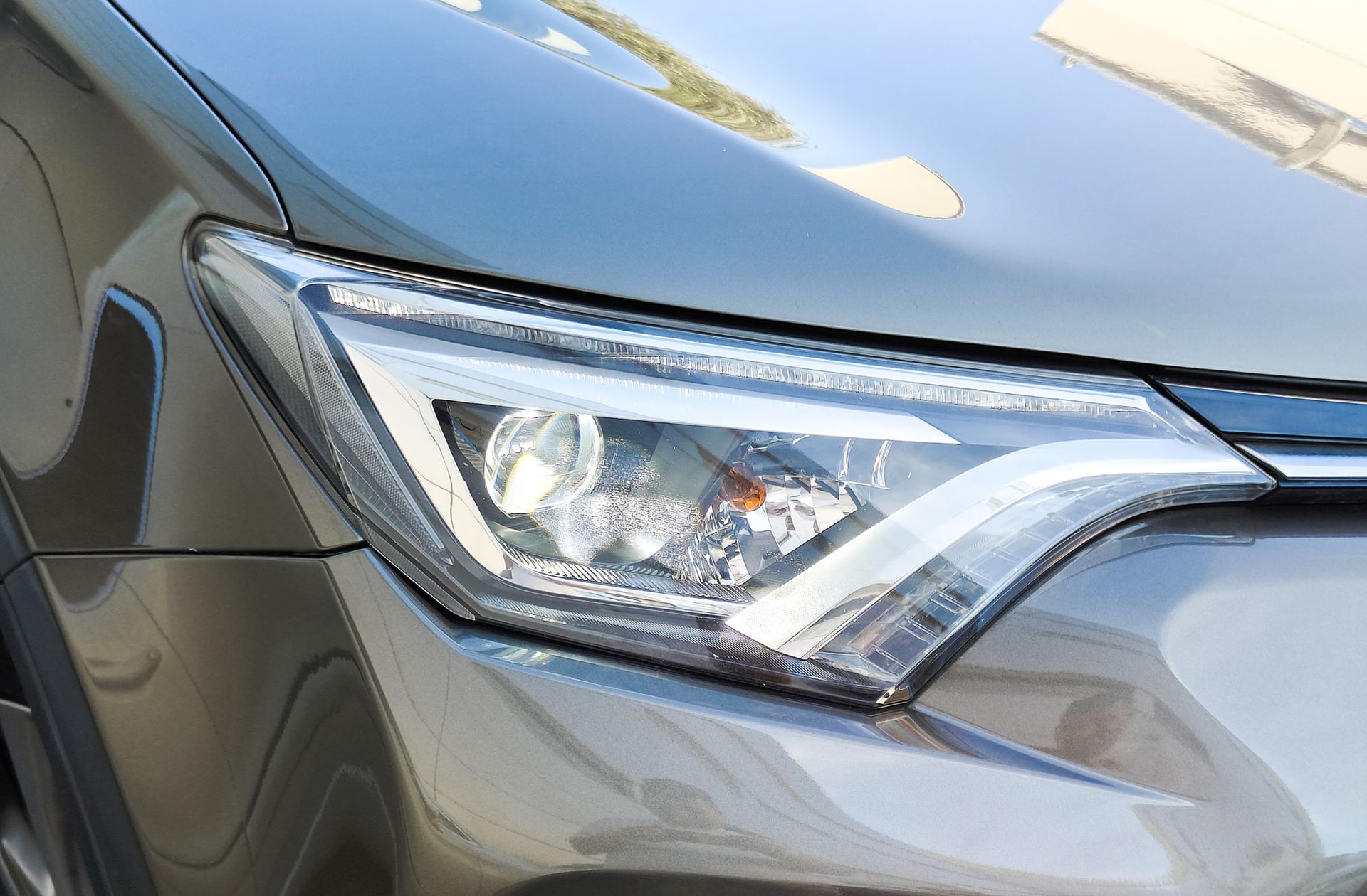Toyota RAV4 150D 2WD Advance - foto 13