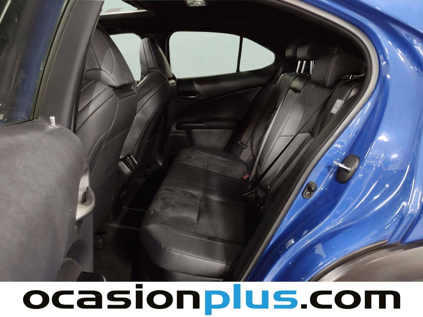 Foto asientos traseros Lexus UX Lexus UX UX 250h F Sport (184 CV)