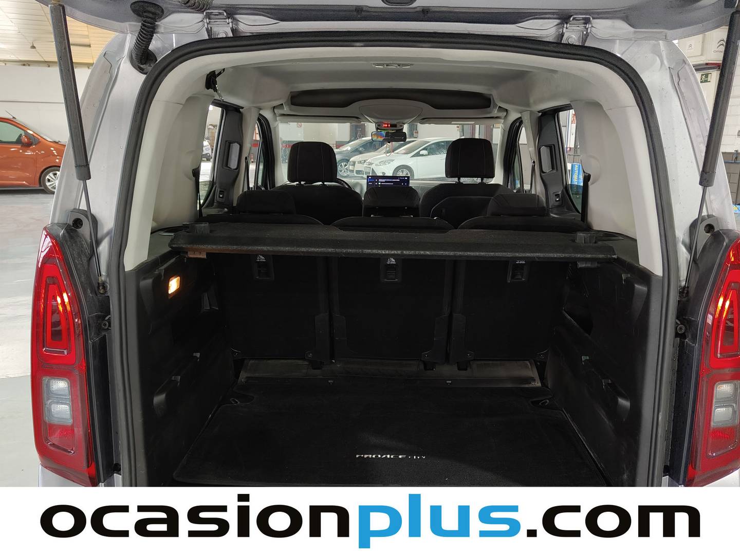 Fotos maletero Toyota Proace City Verso Toyota Proace City Verso Combi 1.5D L1 VX (131 CV)