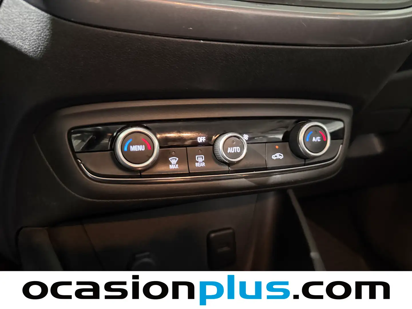 Foto Opel Crossland X Opel Crossland X 1.2 Turbo S&S Innovation (130 CV)