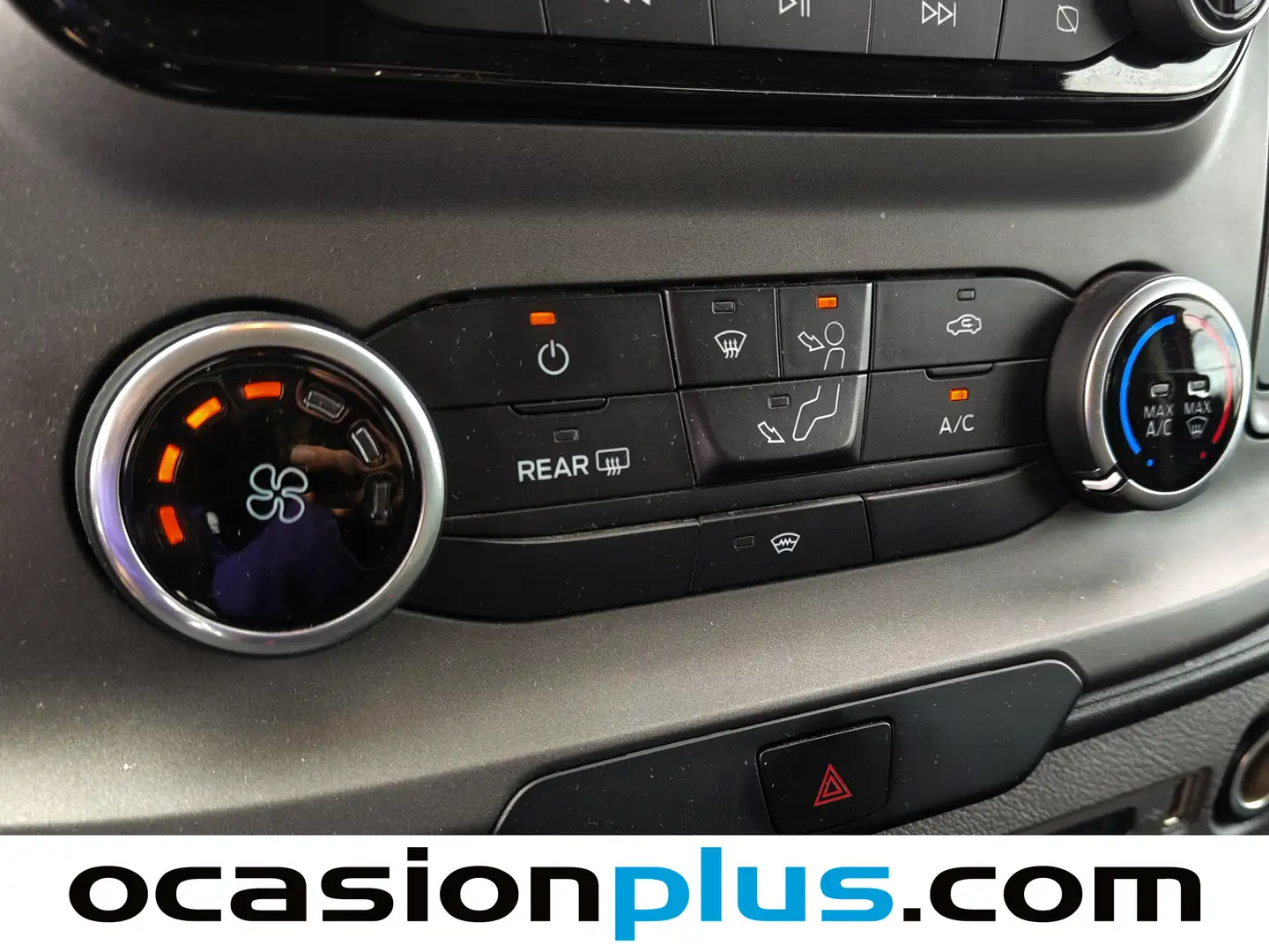 Foto Ford Transit Custom Ford Transit Custom 2.0 TDCI 320 L1 Trend (130 CV)  9 Plazas