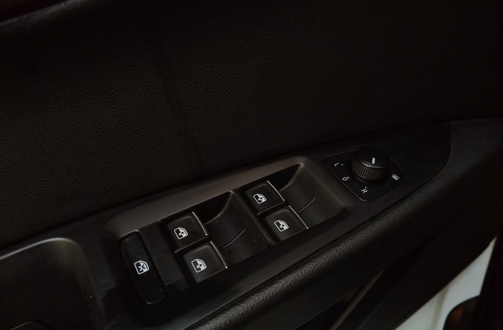 SEAT León ST 1.8 TSI FR - foto 33