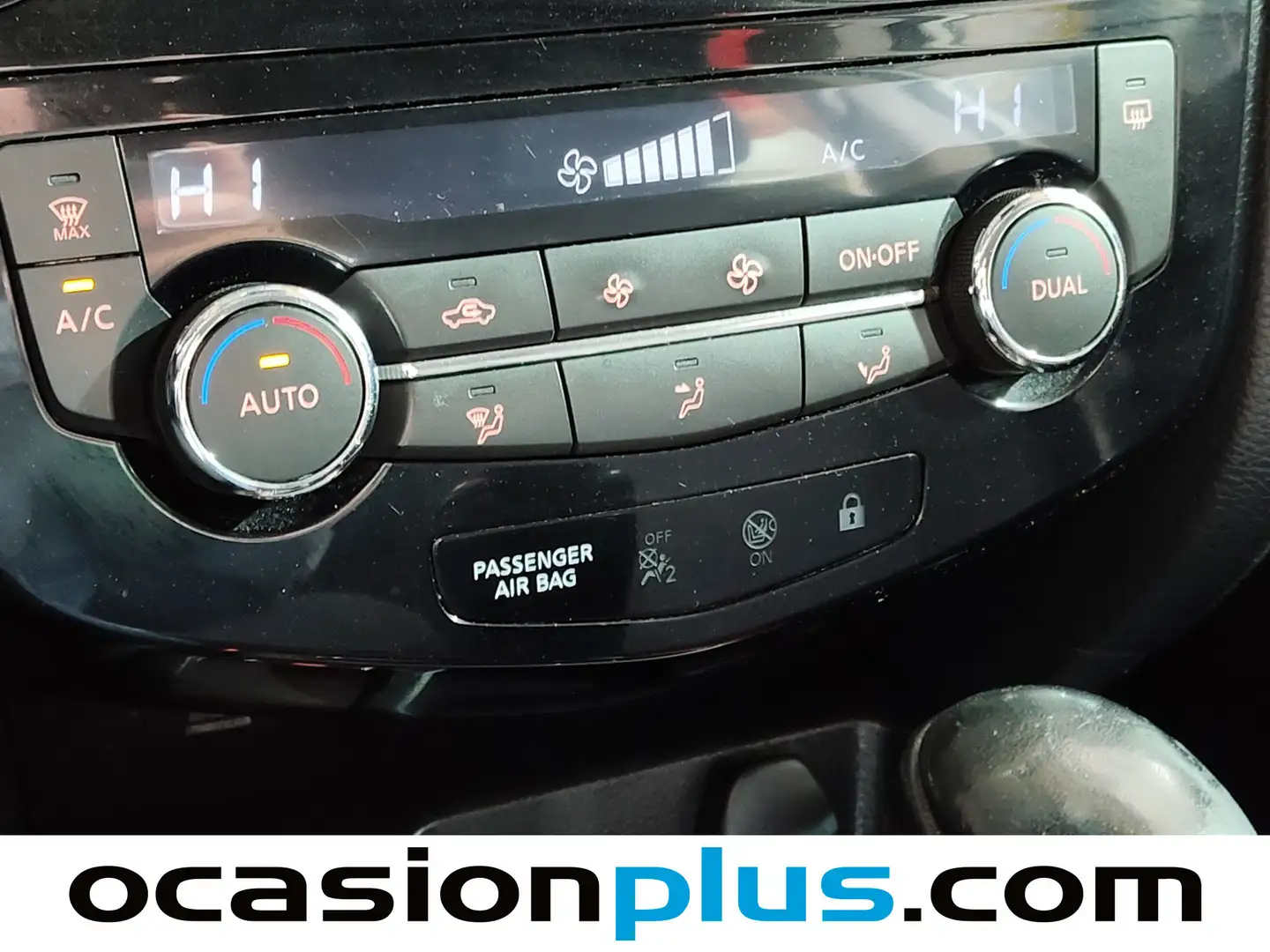 Foto Nissan QASHQAI Nissan Qashqai 1.2 DIG-T N-Connecta 4x2 XTronic (115 CV)