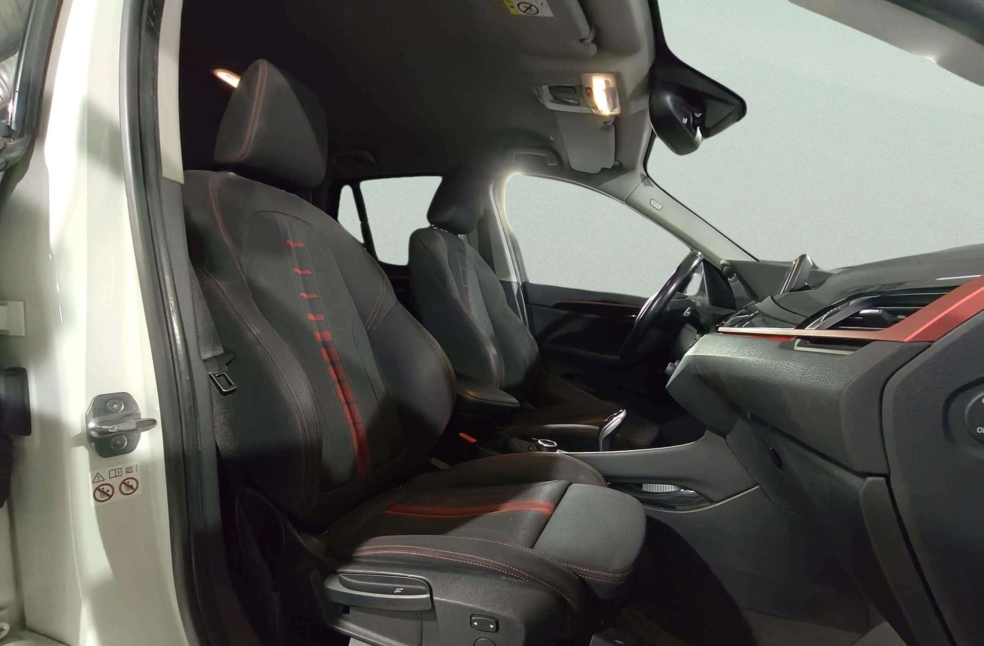 BMW X1 sDrive18i - foto 21