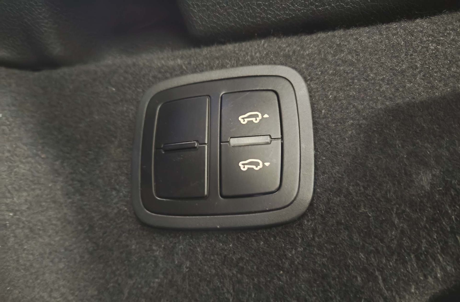 Porsche Macan Turbo - foto 21