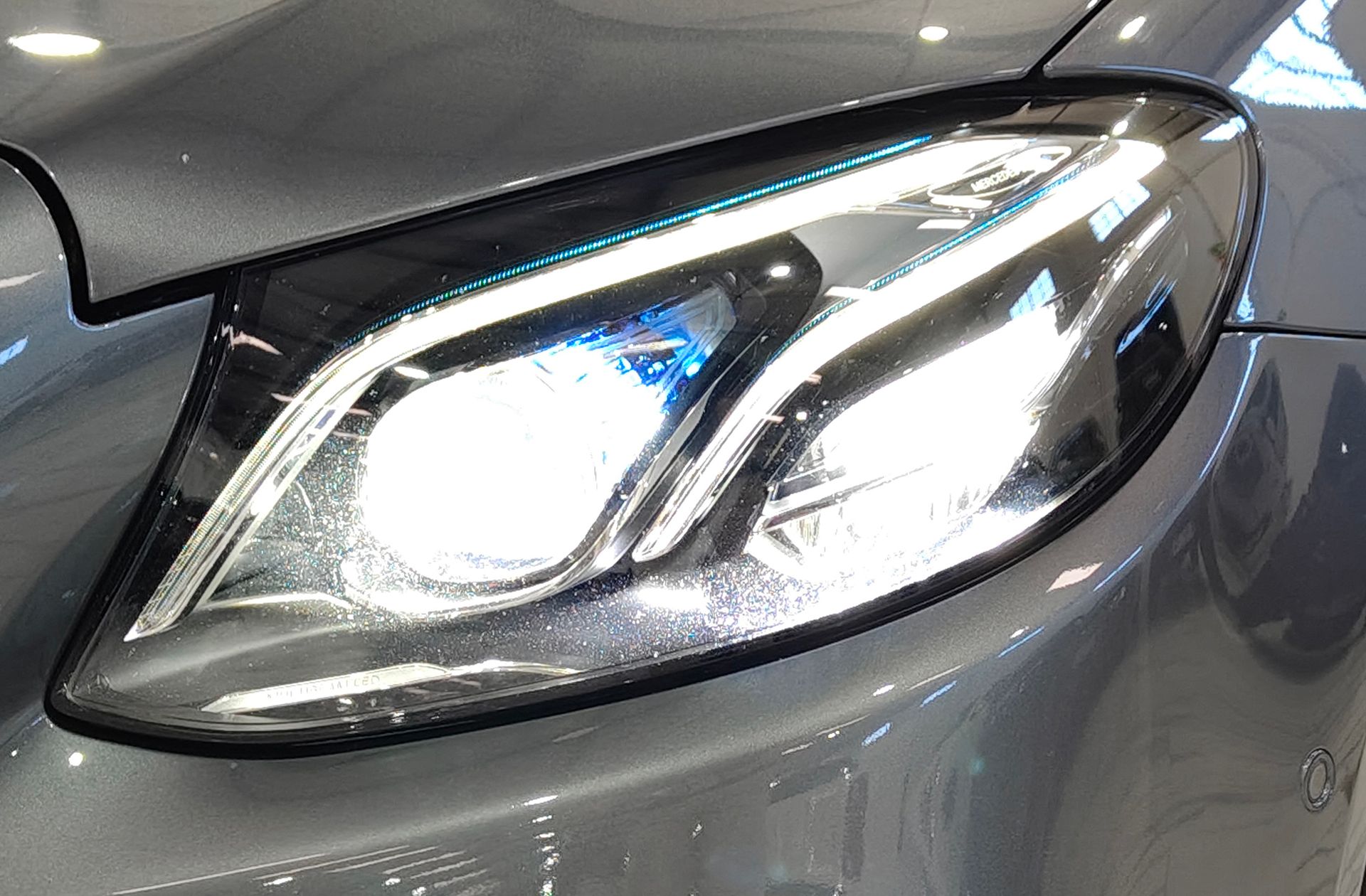 Mercedes-Benz Clase E E 220 d - foto 18