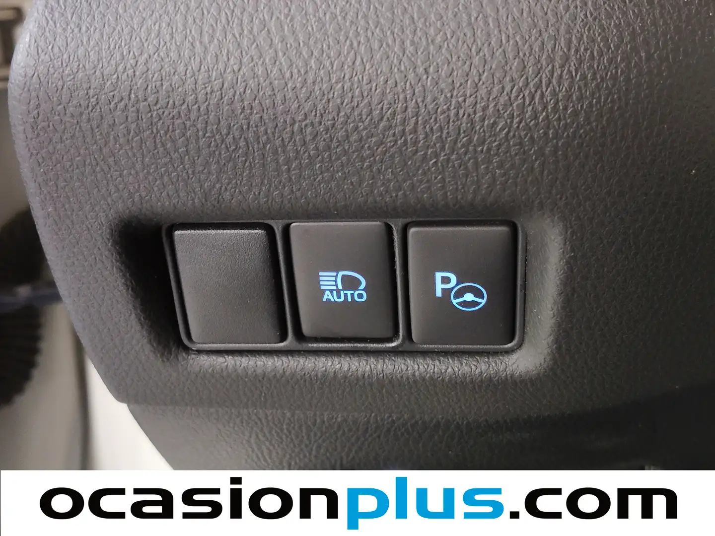 Foto Toyota C-HR Toyota C-HR 1.8 125H Dynamic Plus (122 CV)