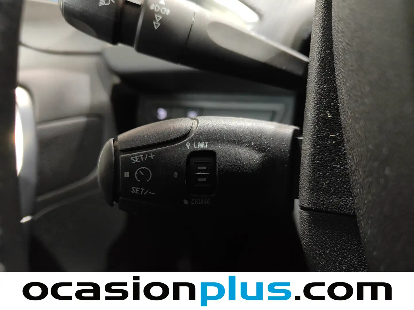 Foto Peugeot 2008 Peugeot 2008 PureTech 110 S&S Allure EAT6 (110 CV)