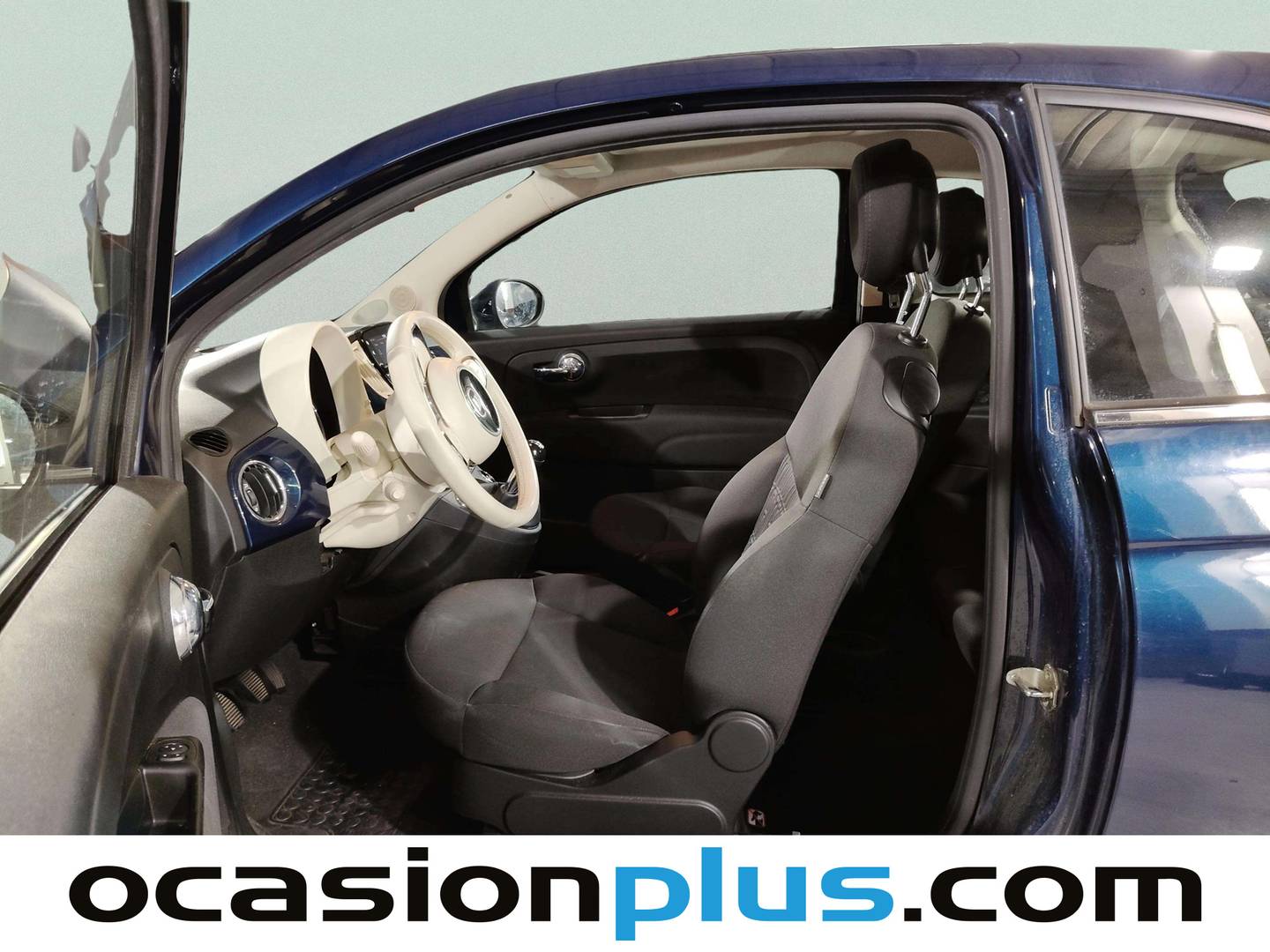 Foto asientos delanteros Fiat 500 Fiat 500 1.0 Hybrid Dolcevita (70 CV)