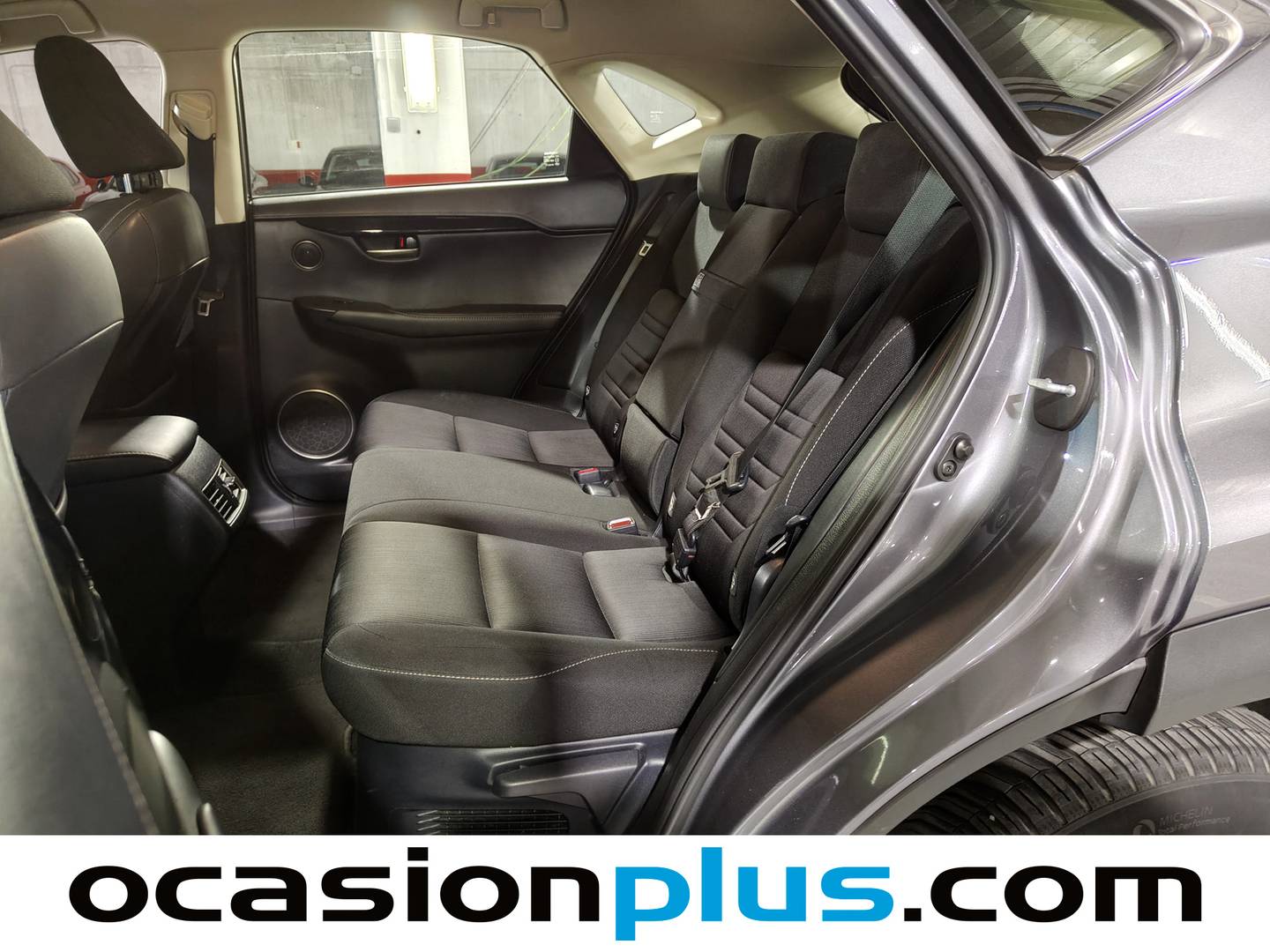 Foto Lexus NX Lexus NX 300h Corporate 2WD + Navibox (197 CV)