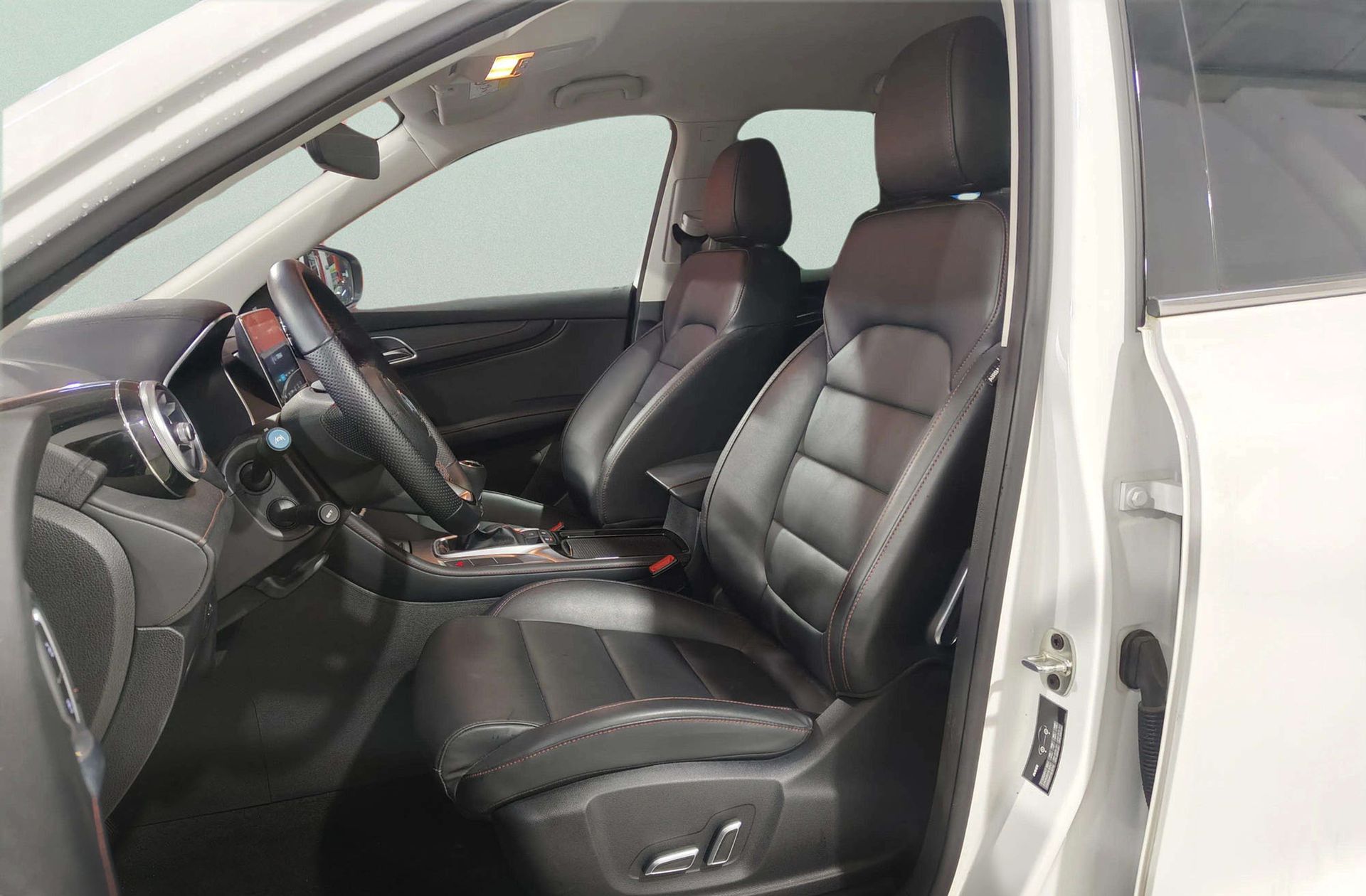 MG HS 1.5 Turbo GDI Comfort - foto 14
