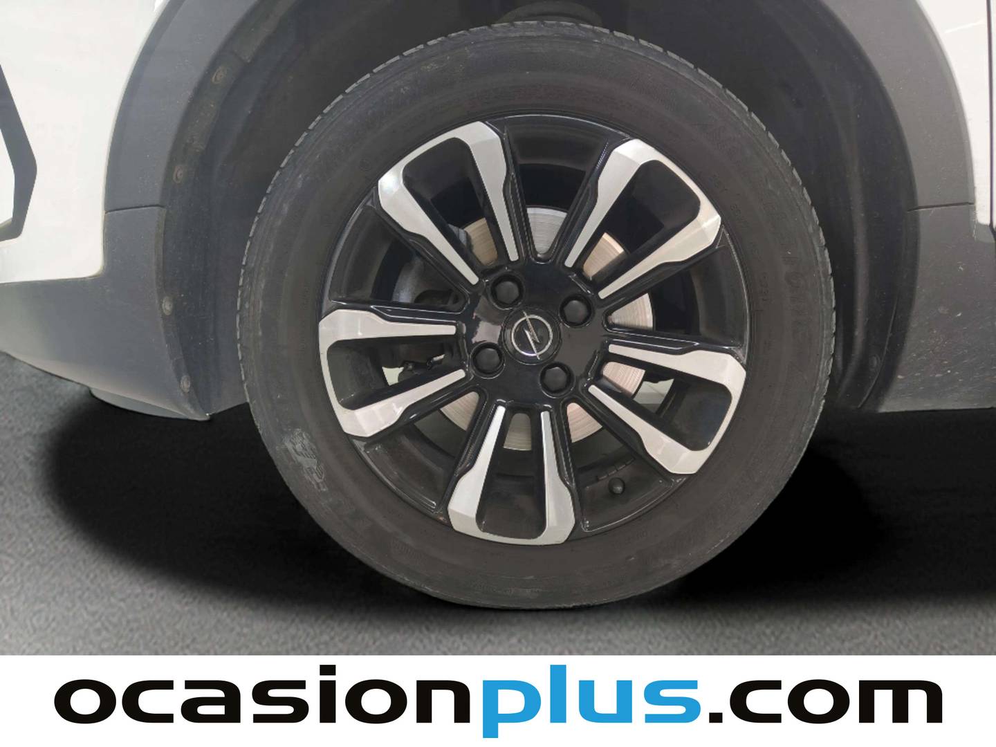 Foto Opel Crossland Opel Crossland 1.2 Business Elegance Auto (130 CV)