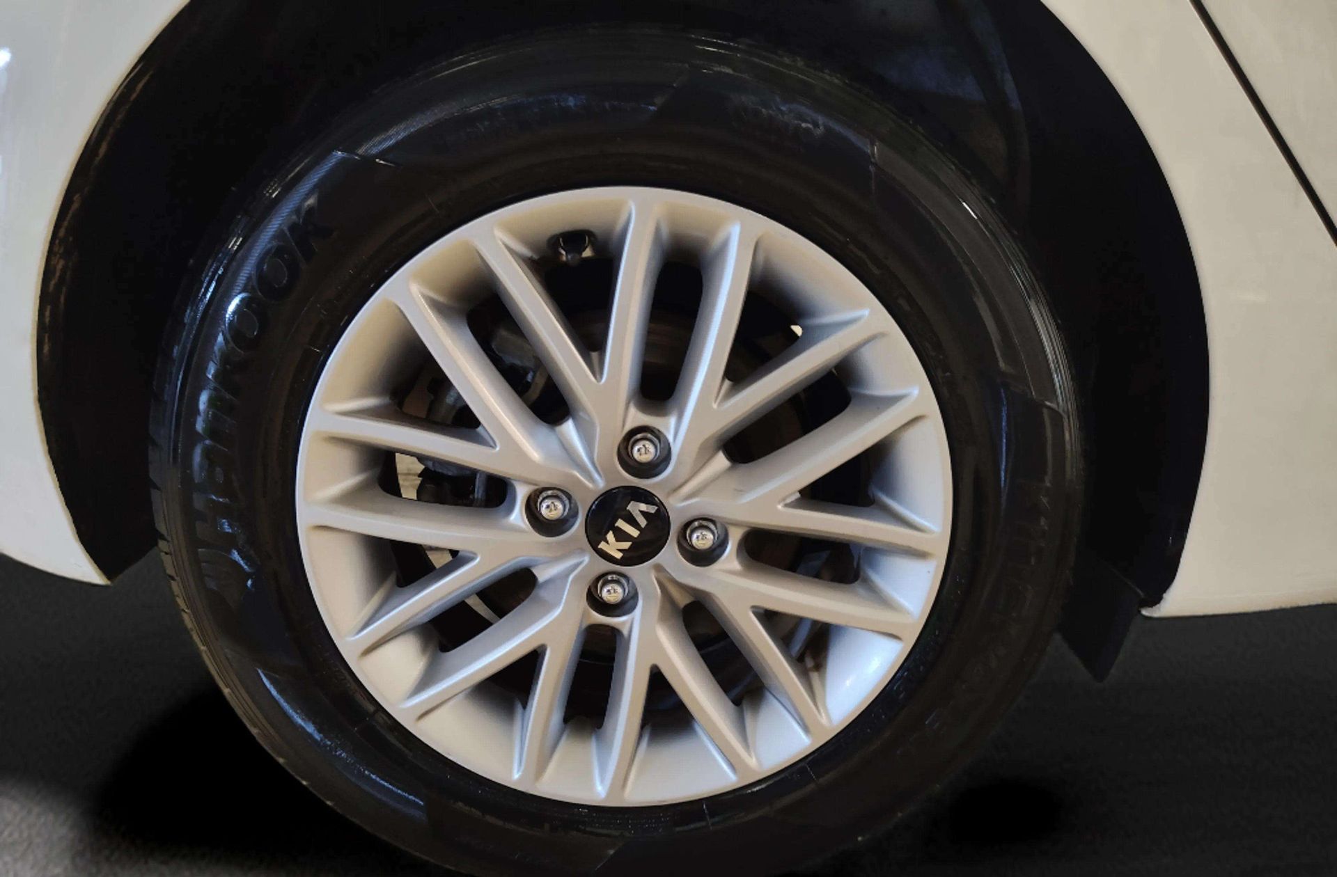Kia Rio 1.4 CRDi WGT Drive - foto 30