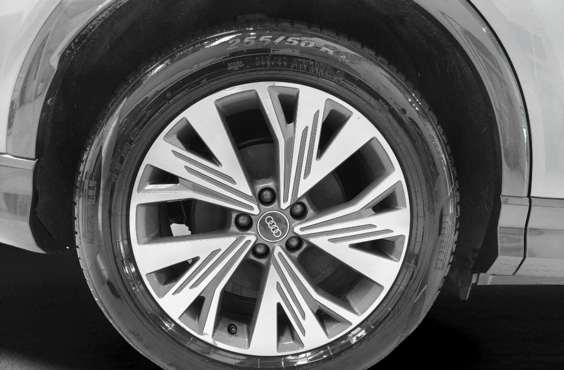 Audi Q4 e-tron Advanced 40 e-tron - foto 42