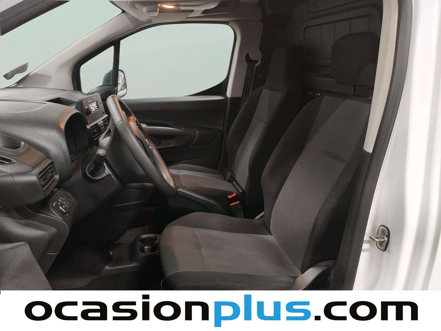 Foto asientos delanteros Opel Combo Opel Combo Cargo Cargo 1.5 TD L 650kg (102 CV)
