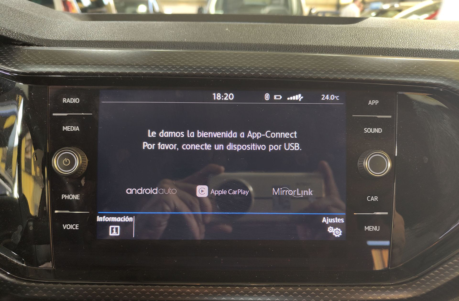 Volkswagen T-Cross Advance 1.0 TSI - foto 7