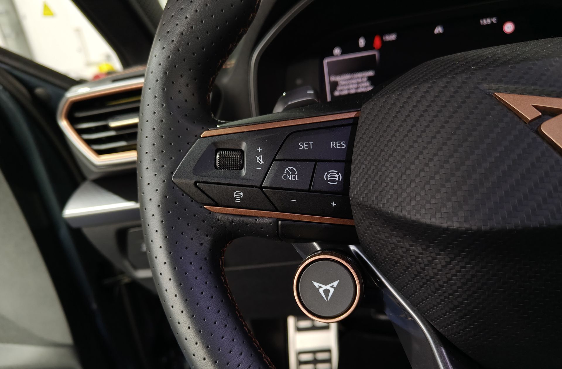 Cupra León 1.5 TSI e-Hybrid DSG - foto 27