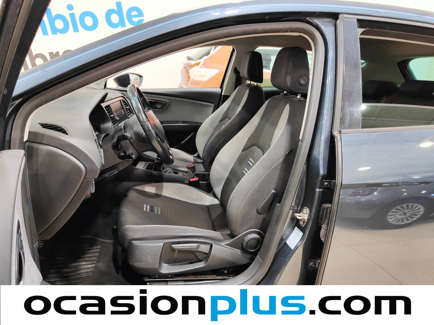 Foto asientos delanteros Seat León SEAT León 1.0 EcoTSI S&S Style (115 CV)