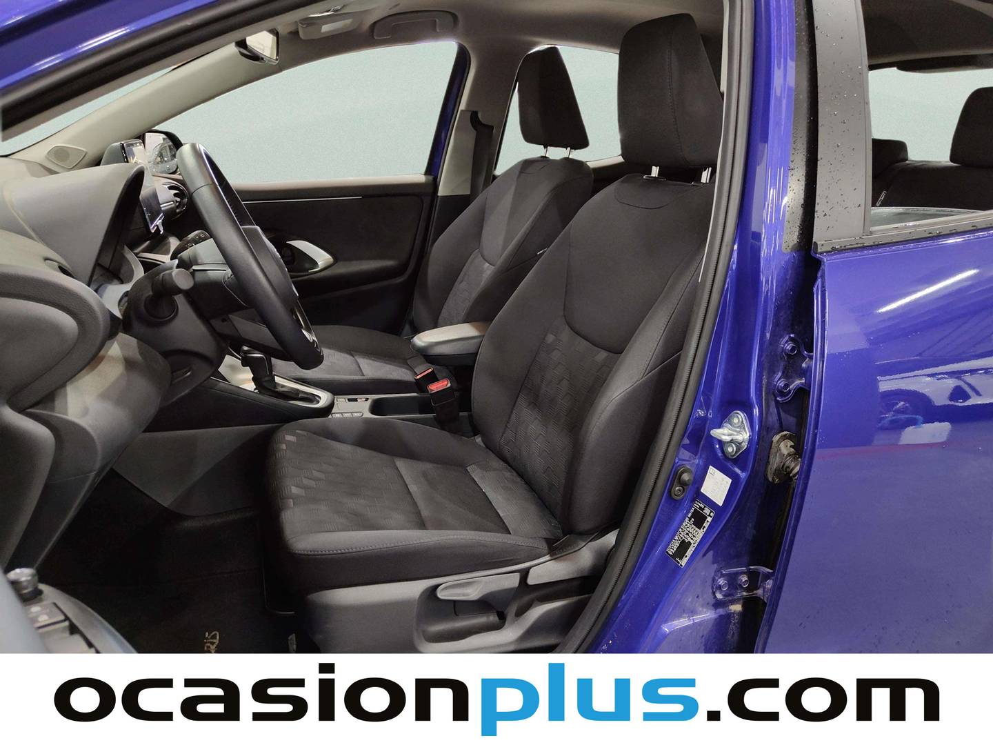 Foto asientos traseros Toyota Yaris Toyota Yaris 120H Active Plus (116 CV)