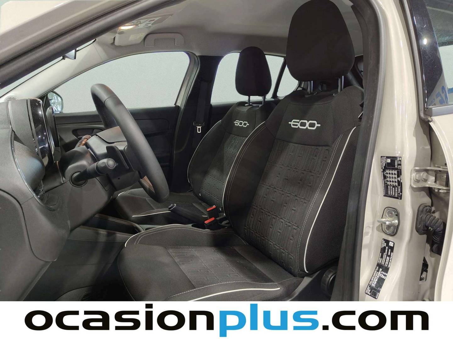 Foto Fiat 600 Fiat 600 MHEV 1.2 DDCT (100CV)