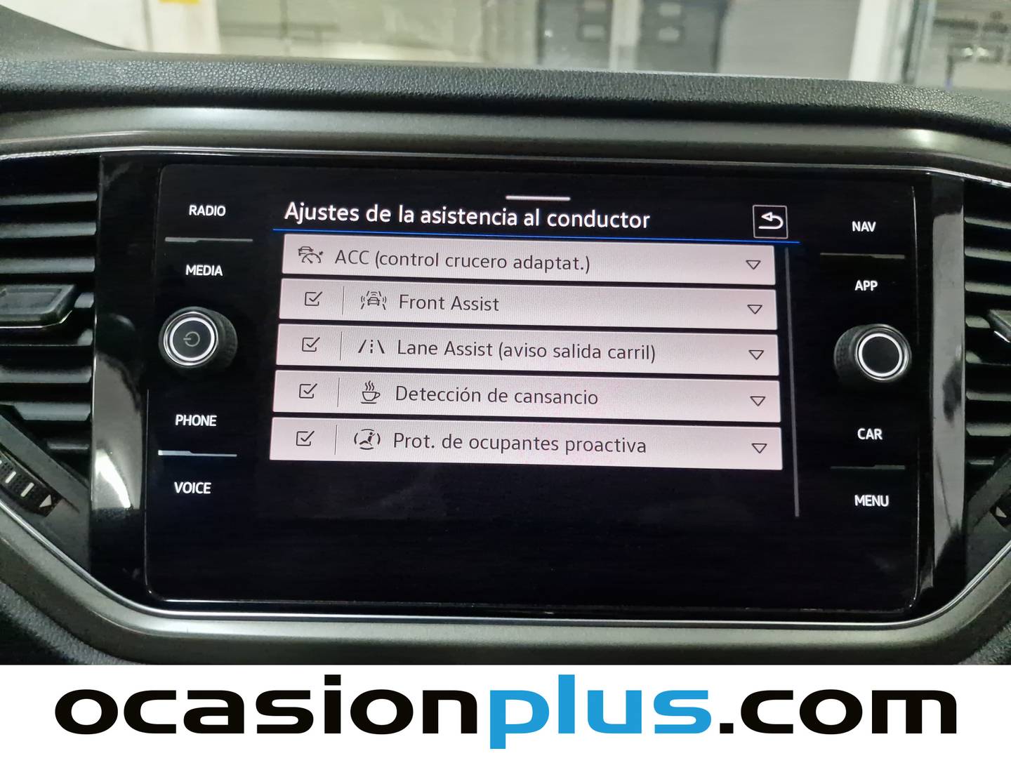 Equipamiento del Volkswagen T-Roc Volkswagen T-Roc Advance 1.0 TSI (110 CV)