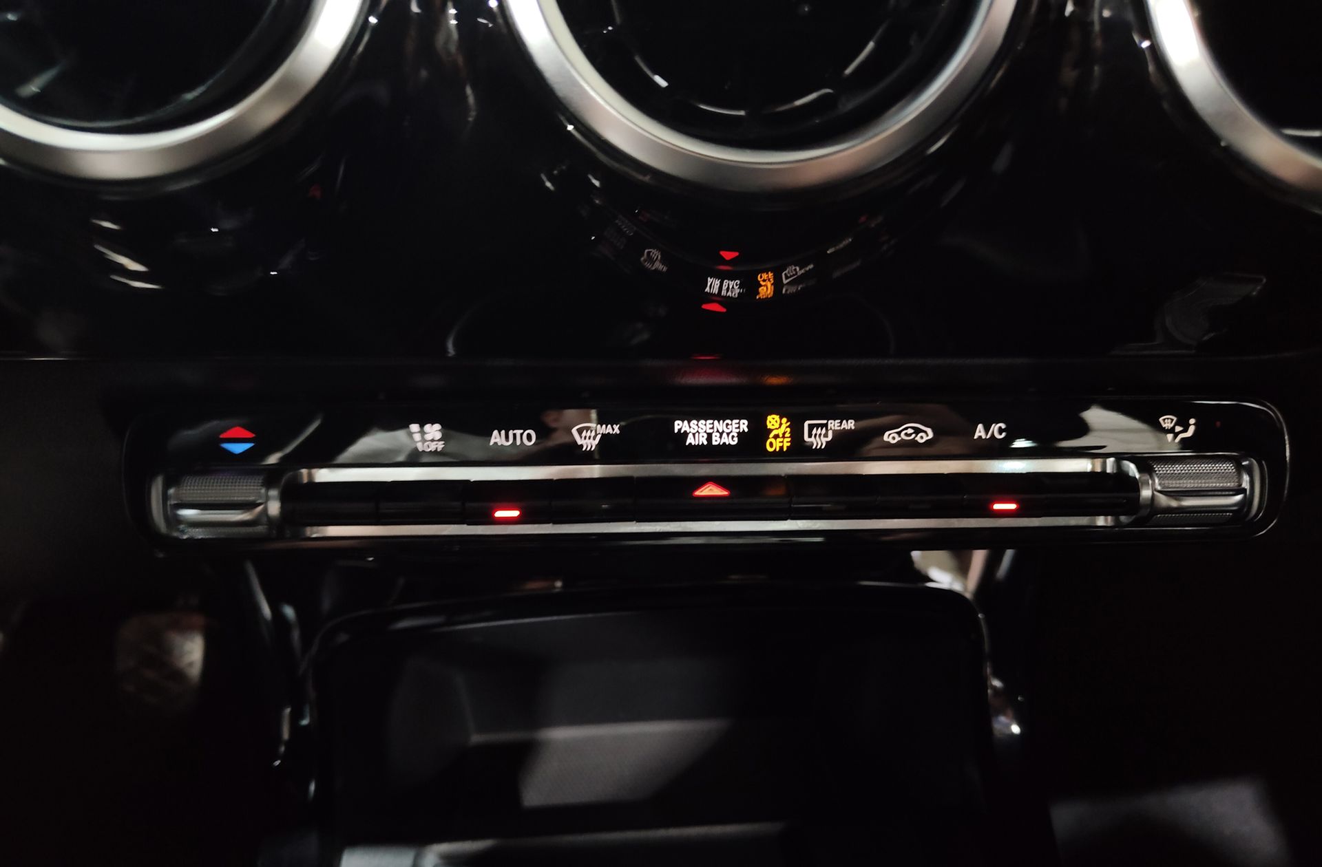 Mercedes-Benz CLA Shooting Brake 180 - foto 32