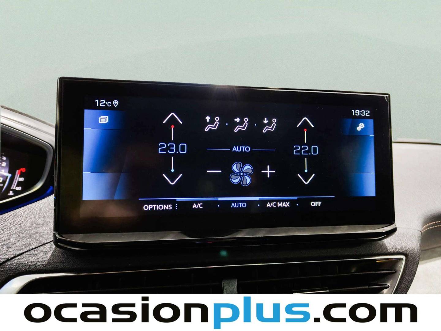 Foto Peugeot 3008 Peugeot 3008 PureTech 130 S&S GT EAT8 (130 CV)