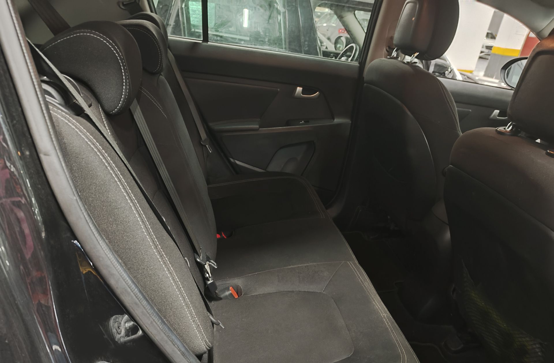 Kia Sportage 1.7 CRDi VGT Drive 4x2 - foto 14