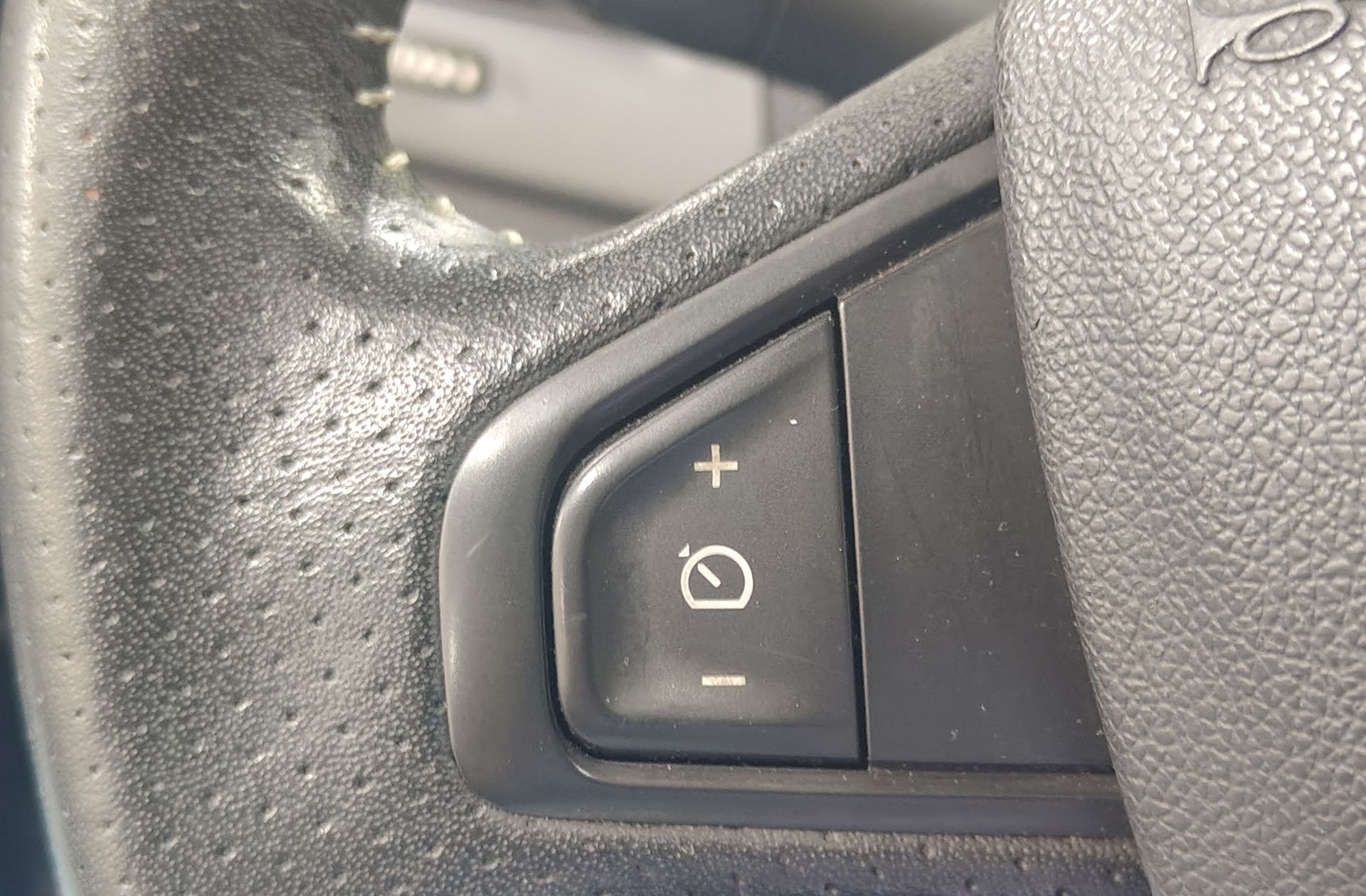 Renault Fluence 1.6 16v Limited - foto 19