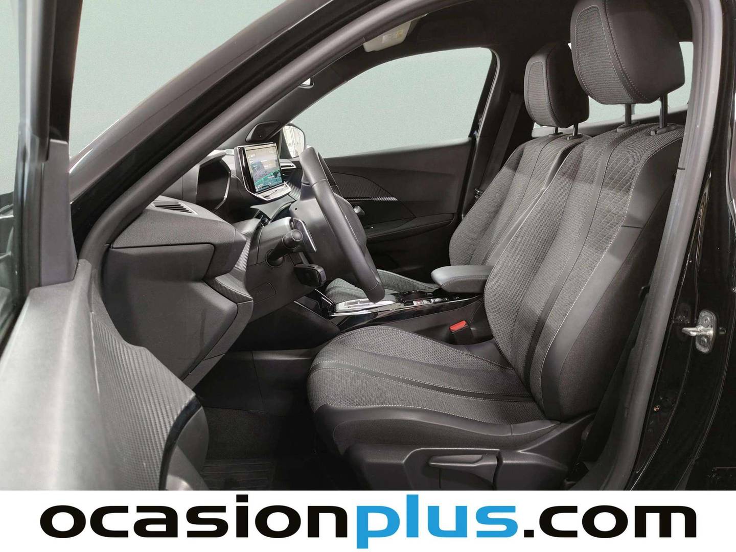 Foto asientos delanteros Peugeot 2008 Peugeot 2008 Allure Hybrid eDCS6 (145 CV)