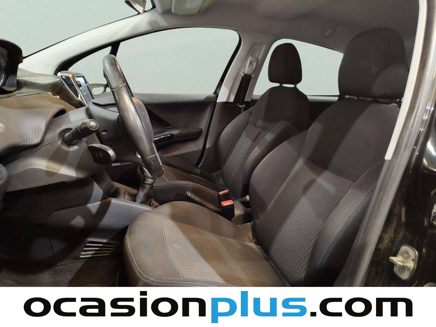 Foto asientos delanteros Peugeot 208 Peugeot 208 PureTech 82 Style (82 CV)