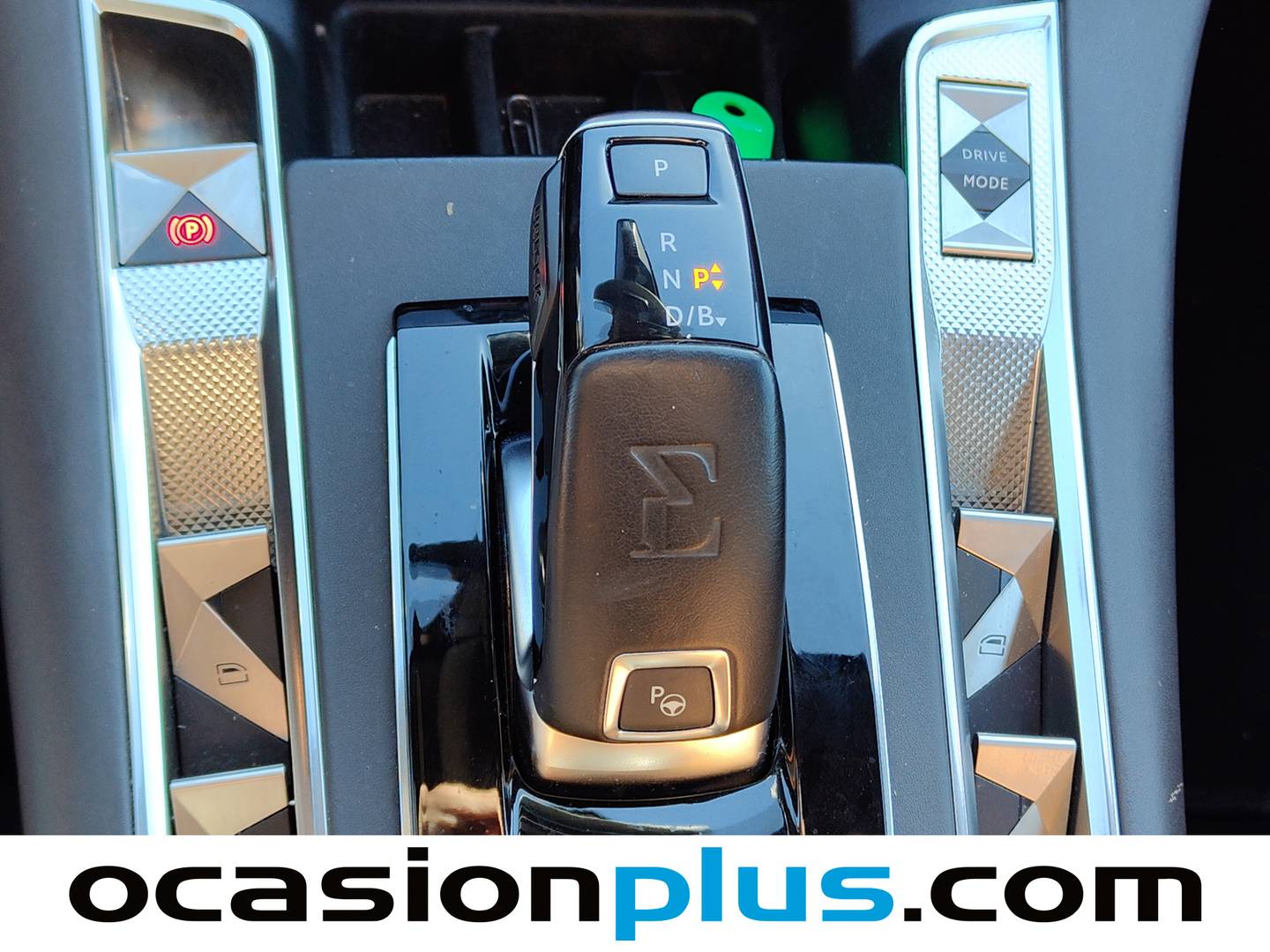 Foto DS DS 7 Crossback E-Tense DS DS7 Crossback E-Tense 300 Grand Chic 4WD Auto (300 CV)