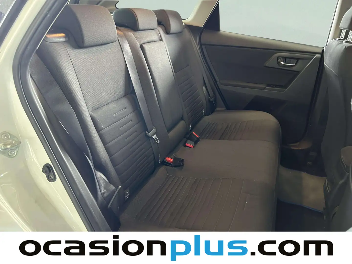 Foto Toyota Auris Toyota Auris 140H Touring Sports Active (136 CV)