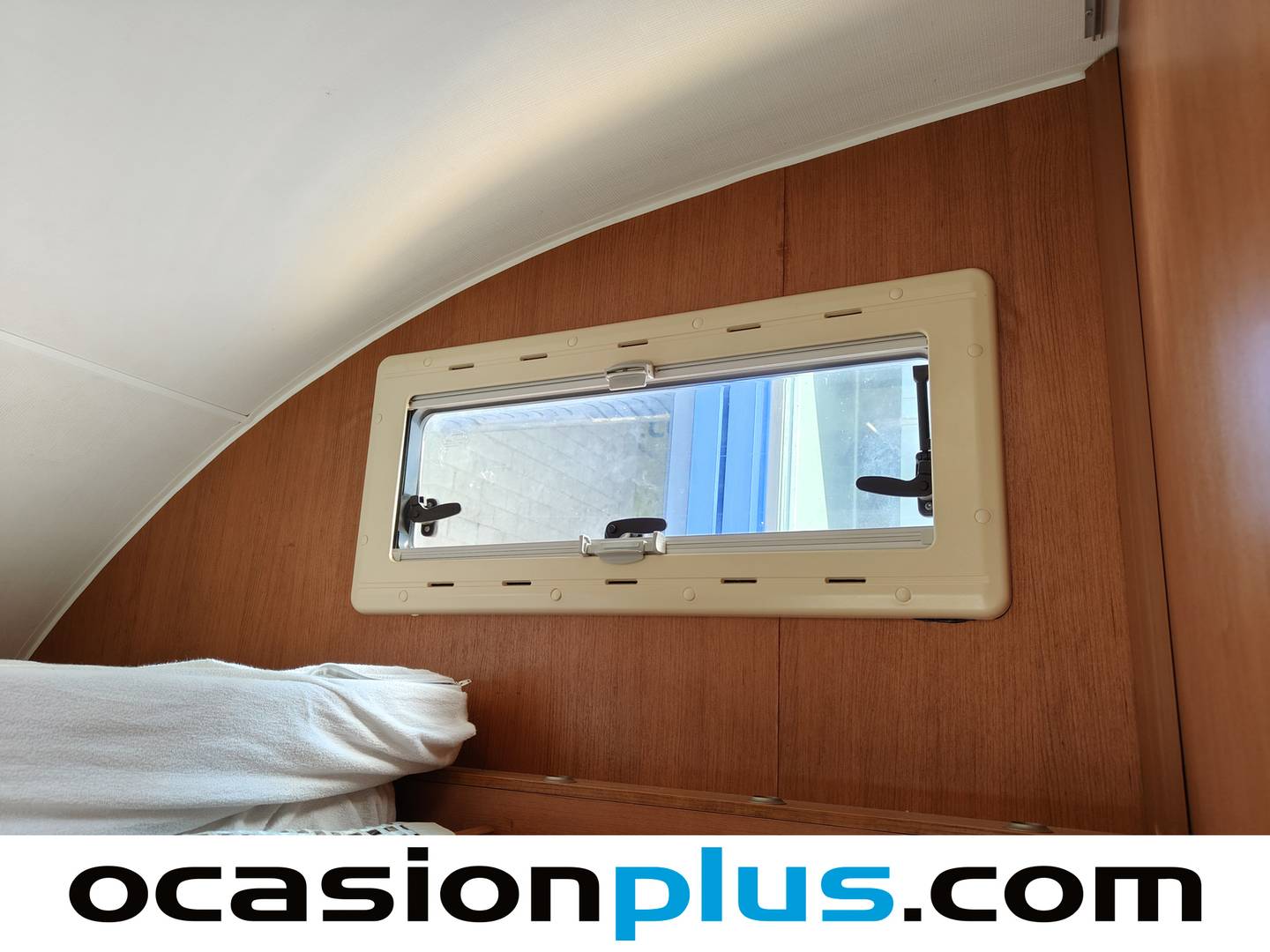 Foto Benimar ANTHUS Benimar ANTHUS 2.3 Diesel 5000 LF (110 CV) 4 Plazas