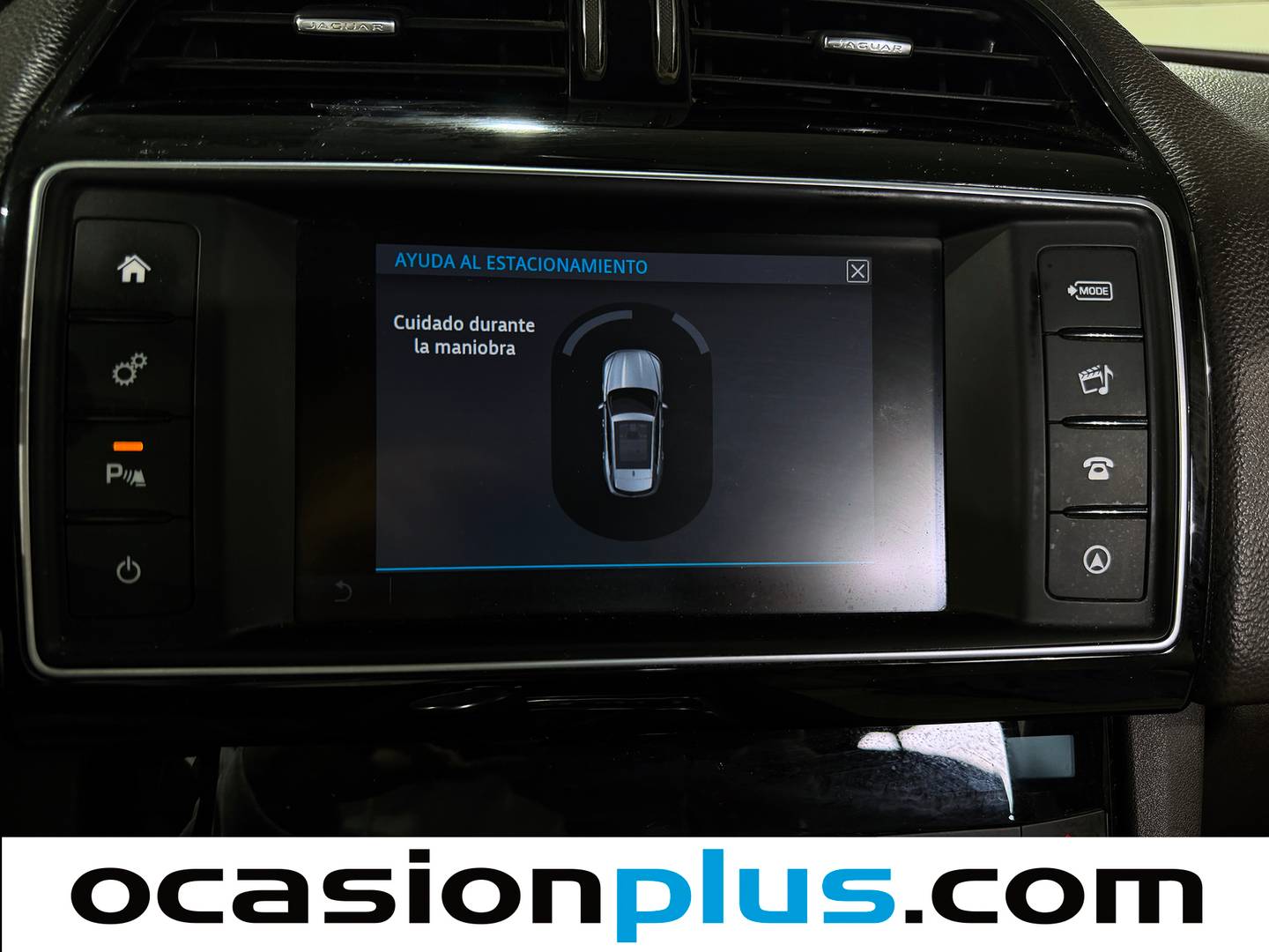 Foto Jaguar F-Pace Jaguar F-PACE 2.0L i4D Prestige AWD (180 CV)