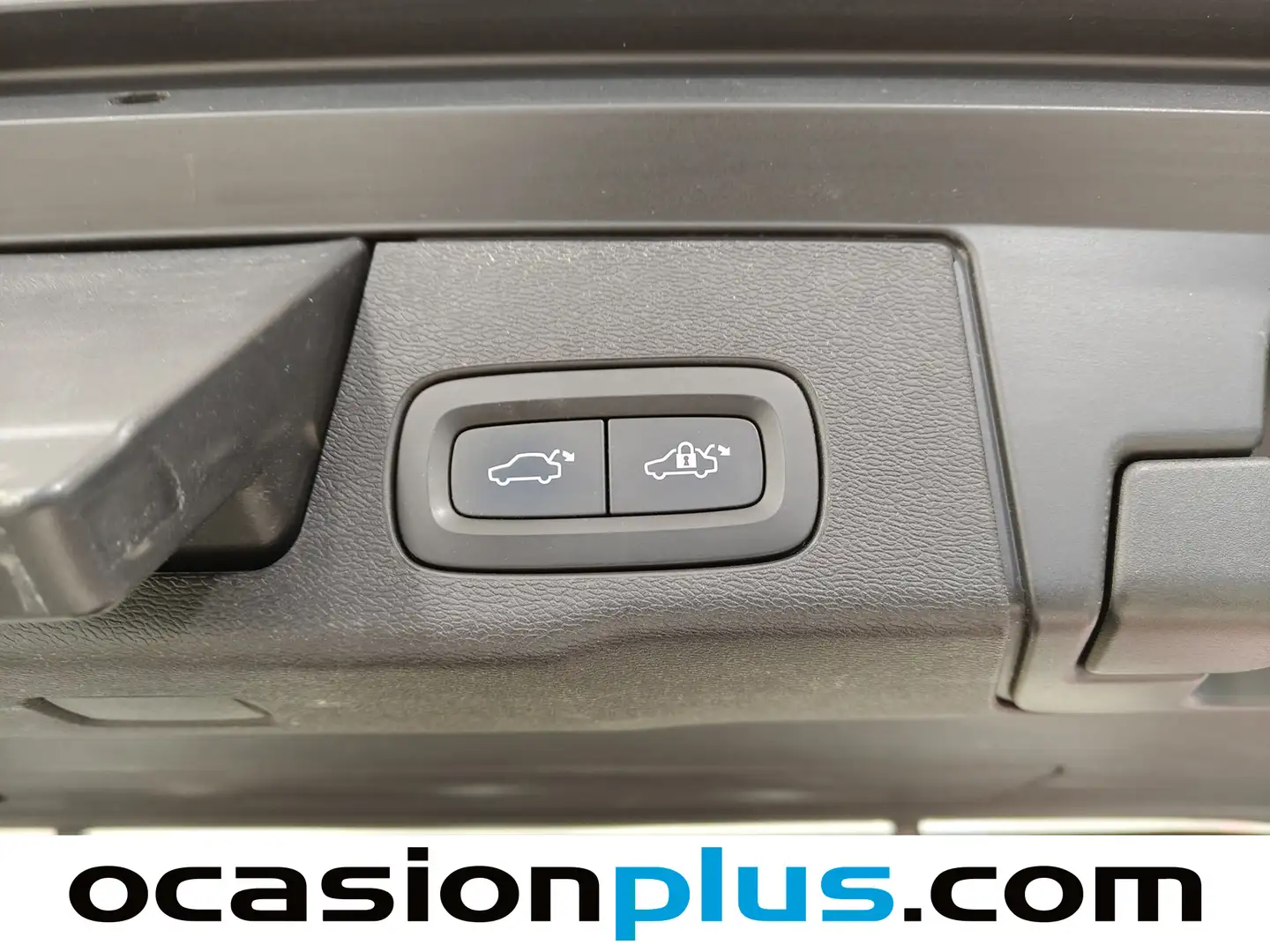 Foto Volvo XC60 Volvo XC60 B4 D Core Auto (197 CV)