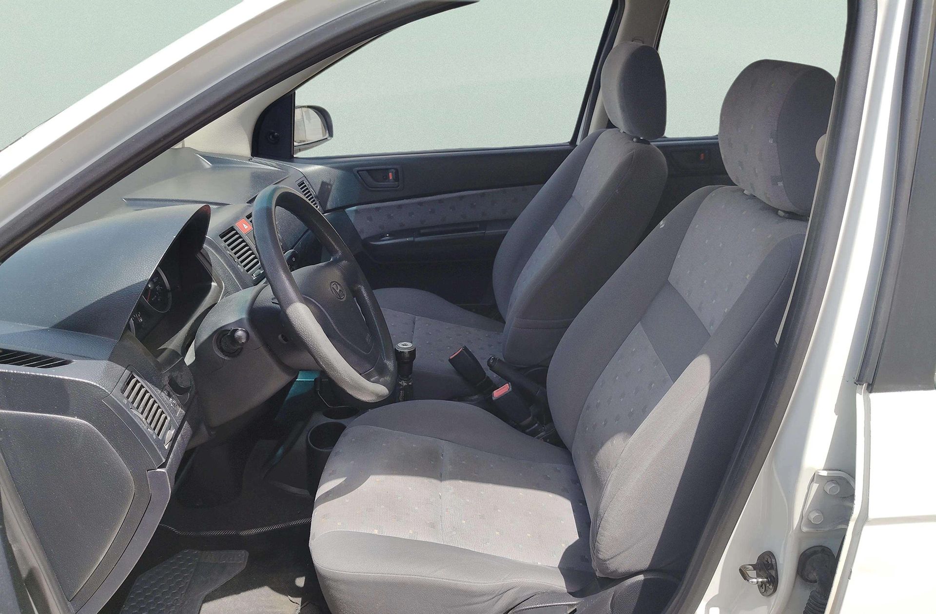 Hyundai Getz 1.1 - foto 8