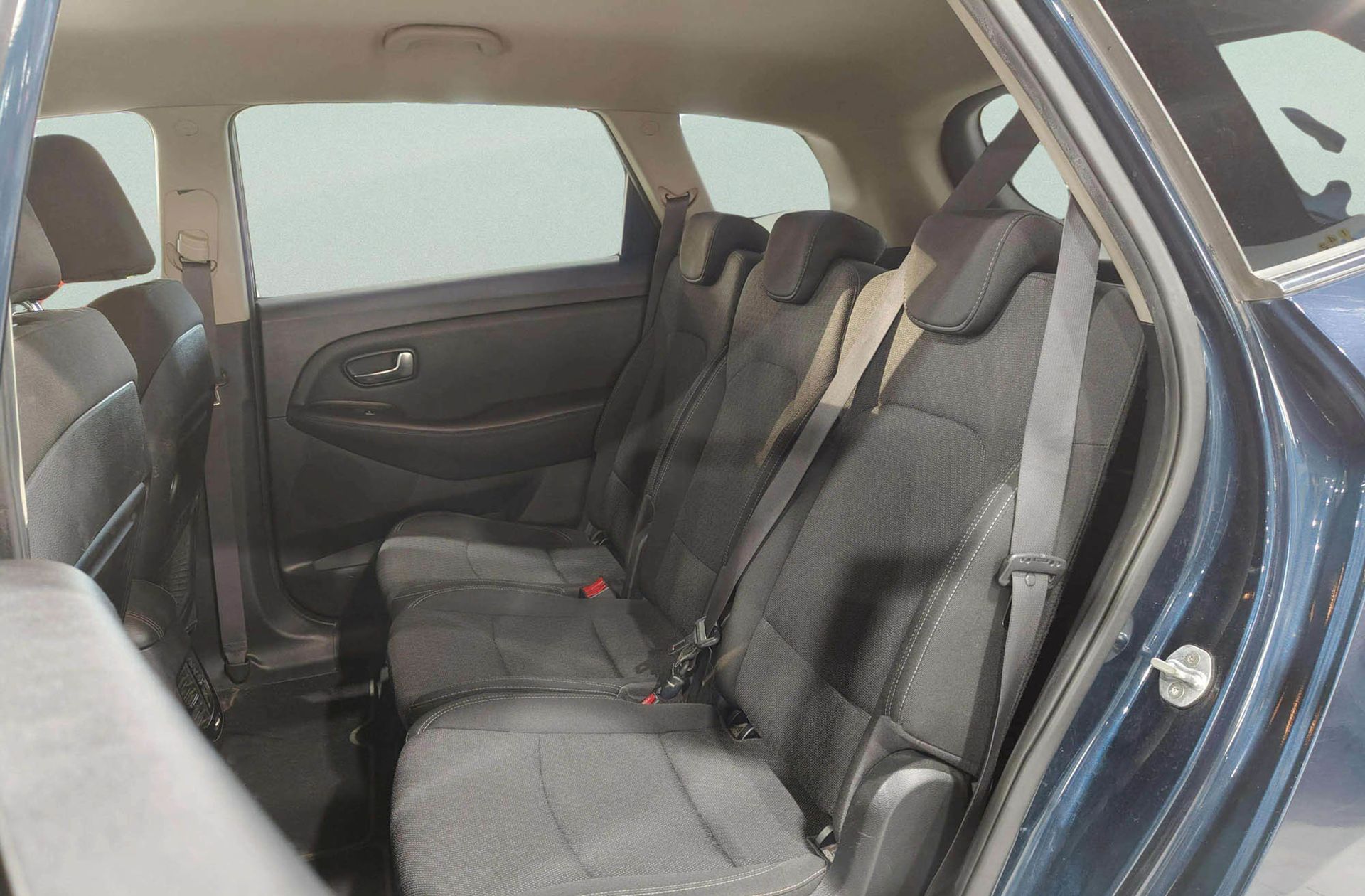 Kia Carens 1.6 GDi Drive - foto 13