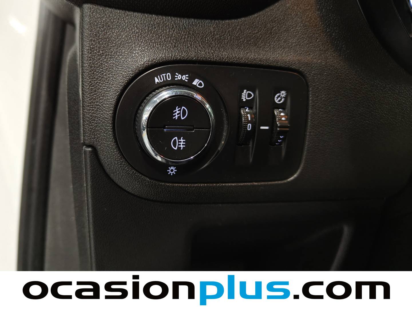 Equipamiento del Opel Crossland X Opel Crossland X 1.2 S&S Design Line (110 CV)