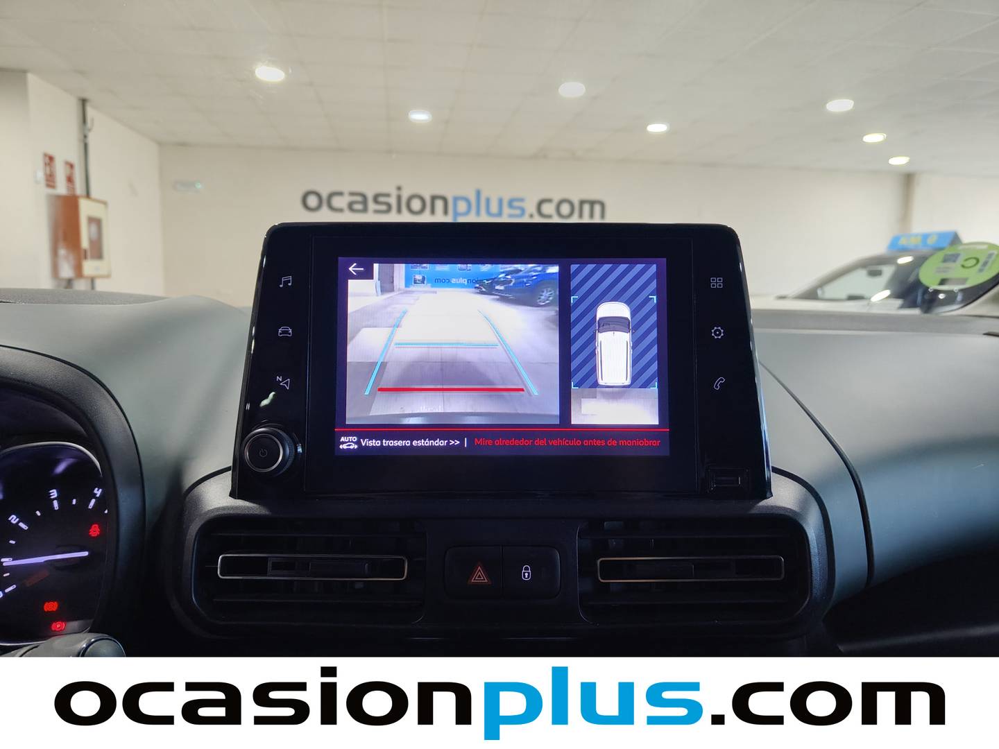 Equipamiento del Citroën Berlingo Citroën Berlingo Combi BlueHDi 100 S&S Talla M Feel Pack (102 CV)
