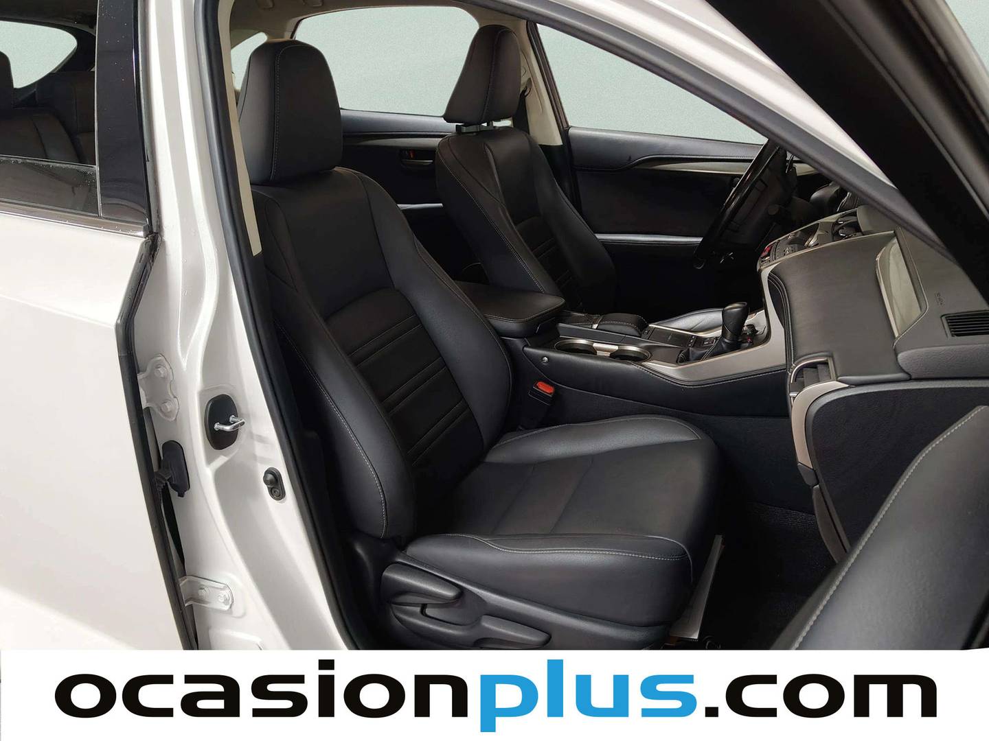 Lexus NX Lexus NX 300h Premium 2WD (197 CV) seminuevo