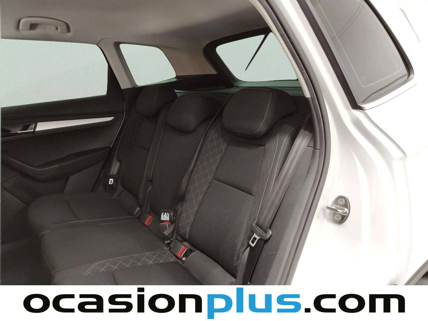 Foto asientos traseros Skoda Karoq Skoda Karoq 1.5 TSI ACT Ambition DSG (150 CV)